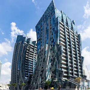 Simply Comfort In J One Tower دبي