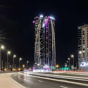 Paramount Towers - Elegant دبي